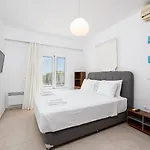 Mediterranean Blue 겐나디