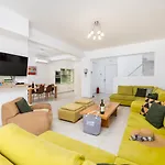 Villa Mediterranean Blue Gennadi