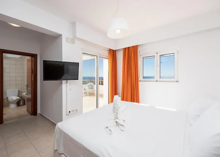 Mediterranean Blue Willa Jenadi